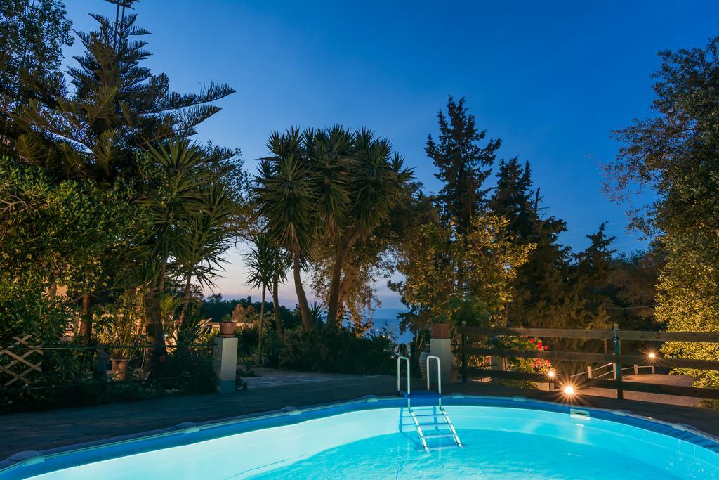 Kanoni Beach Apartments Λάκκα Εξωτερικό φωτογραφία